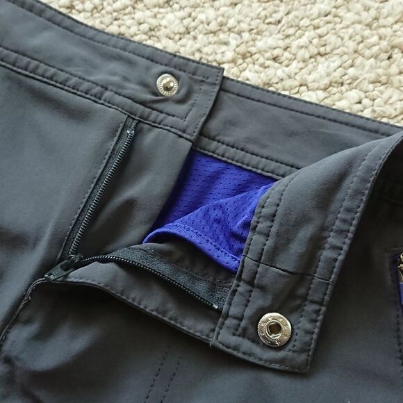 Title Nine Rogue Skort in gray (MINERAL) size 4 - Picture 5 of 12